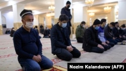 В соборной мечети Душанбе