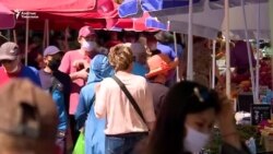 Өзгөчө абал: базардын ичинде эл батпайт