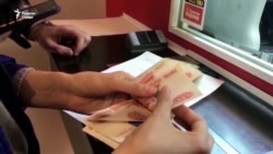 Ҳукумати Русия ба маҳдудшавии ирсоли пули муҳоҷирон ба ватанҳояшон мухолифат кард