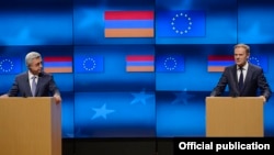 Президент Армении Серж Саргсян (слева) и председатель Европейского совета Дональд Туск, Брюссель, 27 февраля 2017 г․  
