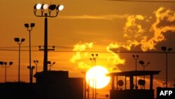 در حال حاضر ۱۶۶ زندانی در گوانتانامو به سر می‌برند که ۸۹ تن‌شان یمنی هستند. 