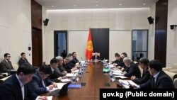 Адылбек Касымалиев жетектеген кеңешме. 17-октябрь, 2025-жыл.