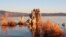 Озеро Mono Lake, Калифорния. Вода озера имеет высокую концентрацию мышьяка. И пригодно для жизни?