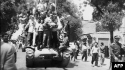 نیروهای نظامی و لباس شخصی طرفدار کودتای ۲۸ مرداد ۱۳۳۲