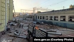 Лозовая шаарындагы вокзал. 2025-жылдын 5-августу.