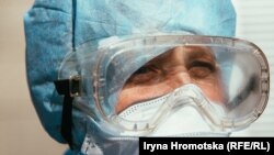 Відтак кількість хворих в Україні зросла до 14, кількість летальних випадків – до двох