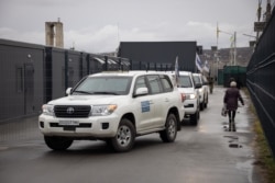 Машины миссии ОБСЕ в Станице Луганской, ноябрь 2021 года