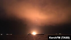 Рятувальники кажуть, що існує нова загроза вибуху на суднах