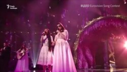 Публіка аплодує гурту «Шалва»