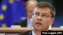 Домбровскіс планує цього тижня відвідати Україну