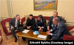 Удзельнікі саміту ў Кіеве тэлефануюць Дональду Трампу