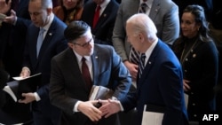 ԱՄՆ ներկայացուցիչների տան խոսնակ Մայք Ջոնսոնը և նախագահ Ջո Բայդենը, արխիվ