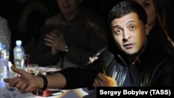 Владимир Зеленский на вечеринке, посвященной вручению IX Российской народной кинопремии "Жорж". Москва, 14 апреля 2013 года.
