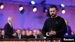 Ukrainanyň prezidenti Wolodymyr Zelenski 27-nji ýanwarda Polşadaky Oswensim lageriniň bendilerini[ azat edilmeginiň 80 ýyllygyna bagyşlanan çärä gatnaşdy..