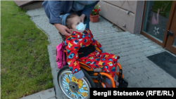 Кожен день лікування Лари коштує її матері 12 з половиною тисяч гривень