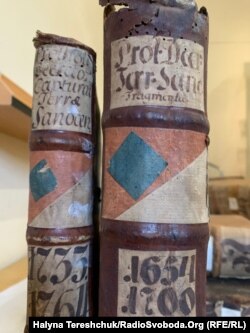 Книги XVII–XVIII століть у Центральному державному історичному архіві України у Львові