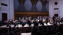 Աշխարհահռչակ ջութակահարի համերգը՝ մոմի լույսով, «Արշակ 2-րդ»-ը՝ տապալված. Կենտրոնը հոսանքազրկված էր