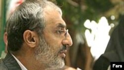 وزیر علوم می گوید این وزارت خانه درباره کسانی که صلاحيت هايشان مورد قبول قرار نگرفته هيچ گونه دخالتی نداشته است