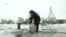 Вместо питьевой воды – растопленный снег