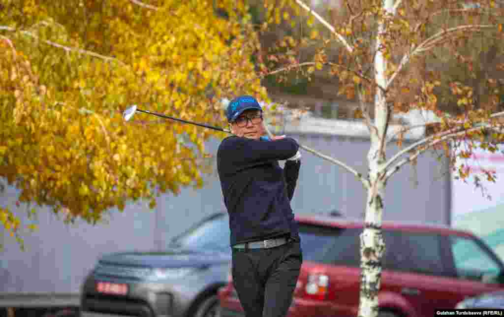 Среди спортсменов первым стал кыргызстанец Таалайбек Жуматаев. Среди женщин в категории &laquo;Стейблфорд&raquo; первенствовала Асель Самуэльс.&nbsp; Стейблфорд&nbsp;&ndash;&nbsp;формат игры&nbsp;в гольф, система подсчета результатов игры в гольфе. В отличии от&nbsp;формата игры&nbsp;на счет (где подсчитывается число сделанных гольфистом ударов, и результат тем лучше, чем&nbsp;меньше&nbsp;сделано ударов), предполагает учет очков, начисляемых в зависимости от результата розыгрыша каждой лунки (и результат тем лучше, чем&nbsp;больше&nbsp;набрано очков).