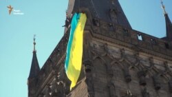 Український прапор на празьких вежах