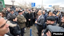 Armenia - Opposition presidential candidate Raffi Hovannisian campaigns in Armavir province, 13Feb2013.