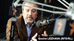 Грузинский политолог, эксперт по вопросам евроинтеграции Каха Гоголашвили