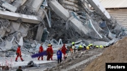 Будівля в столиці Таїланду зруйнувалася, коли в п’ятницю стався землетрус магнітудою 7,7