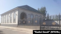 Одна из мечетей в районе Рудаки