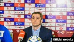 Сармураббии дастаи "Хуҷанд" Никола Лазаревич.