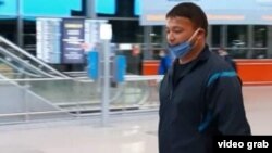 Дилшод Нурматов дар фурудгоҳ