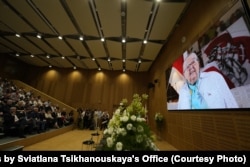 Канфэрэнцыя "Новая Беларусь" у Варшаве. 9 жніўня. Онлайн-выступ старшыні Рады БНР Івонкі Сурвілы