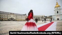 У Києві відбувся марш солідарності з Білоруссю – фоторепортаж