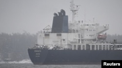 Ілюстраційне фото. Нафтовий Танкер Eagle S у Фінській затоці, 7 січня 2025 року. Танкер «тіньового флоту» Росії підозрюють у перерізуванні кабелів під водою