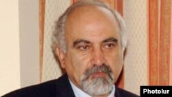 Նախագահի թեկնածու, ԱԻՄ առաջնորդ Պարույր Հայրիկյան