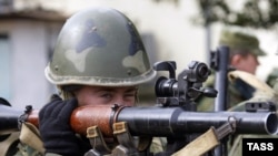 Реальной возможностью для вторжения российской армии Бокерия признал планируемые на сентябрь беспрецедентные по масштабам и формату военные учения «Кавказ - 2012»