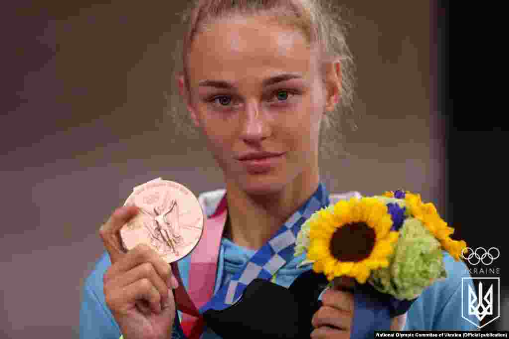 Історична &laquo;бронза&raquo;. 20-річна дзюдоїстка Дар&#39;я Білодід виборола першу медель для збірної України на Олімпійських іграх у Токіо. Також це перша олімпійська медаль в історії української жіночої збірною з дзюдо. Фото від 24 липня. БІЛЬШЕ ПРО ЦЕ У ПУБЛІКАЦІЇ