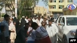 تصویر برگرفته از تلویزیون العالم اندکی پس از وقوع انفجار در منطقه سرباز