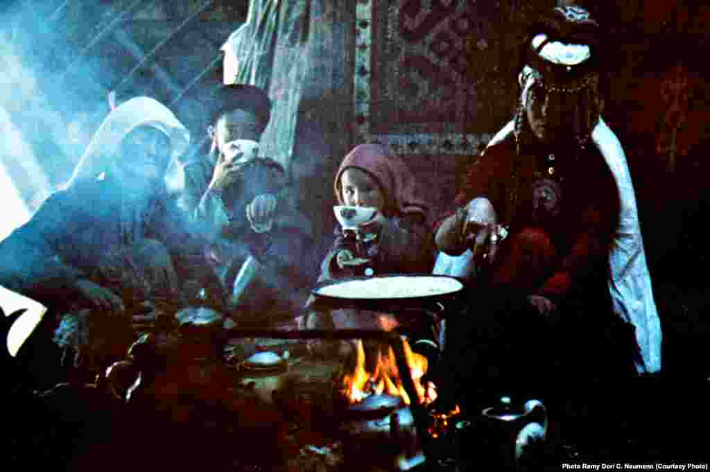 Семья памирских кыргызов.