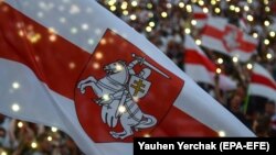 راهپیمایی مردم بلاروس در حمایت از مخالفان حکومت لوکاشنکو
