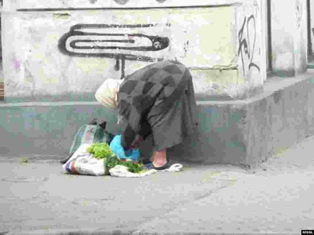 Львів: рукола, банки і жебраки... #13