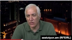 Экономист Ваагн Хачатрян в студии «Азатутюн ТВ», 31 мая 2015 г.