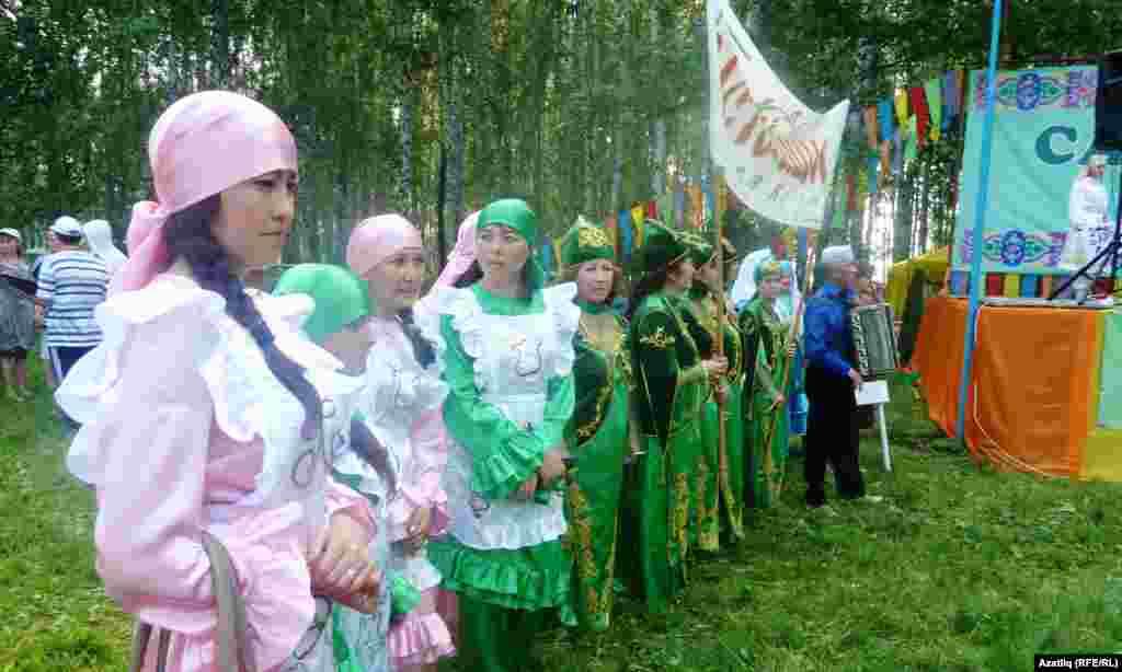 Сулда Үләнкүл яшьләре