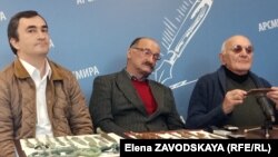Слева направо: Астамур Айба, Гарик Сангулия, Олег Бгажба