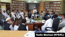 خوستیو خبریالانو او د رسنیو مسوولینو یادې ستونزې، غوښتنې او انديښنې د سپټمبر په ۵مه له ځايي طالب چارواکو سره شریکې کړې دي.