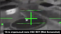Скриншот с видео 14-го отдельного полка СБС ВСУ, на котором зафиксирована атака по нефтяному терминалу в Феодосии 11 ноября