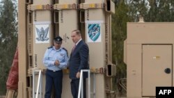 بنیامین نتانیاهو، نخست وزیر اسرائیل و ژنرال امیر اشل (چپ)