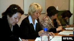 На Круглом столе Жамбылского  филиала  движения «Шанырак».