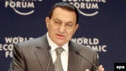 حسنی مبارک می گوید اعدام صدام حسین در روز عید قربان باور کردنی نبود