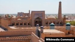 Бухородаги тарихий обидалардан бири.